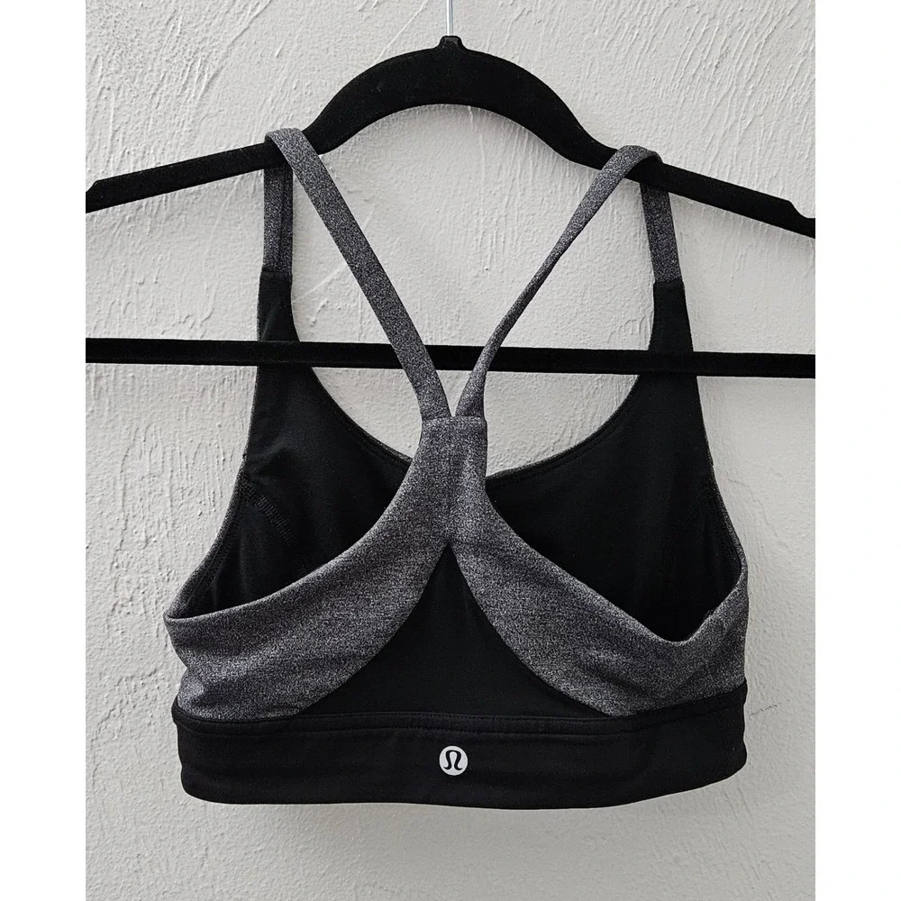 Lululemon Womens Sports Bra Racerback Two Tone Gray‎ Black Size 2 EUC Logo